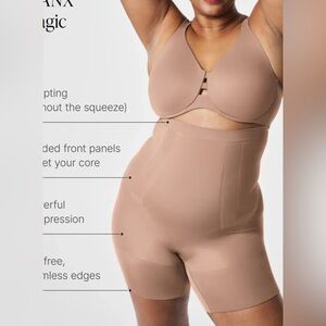 Spanx OnCore Sculpting High Waisted Mid Thigh Short